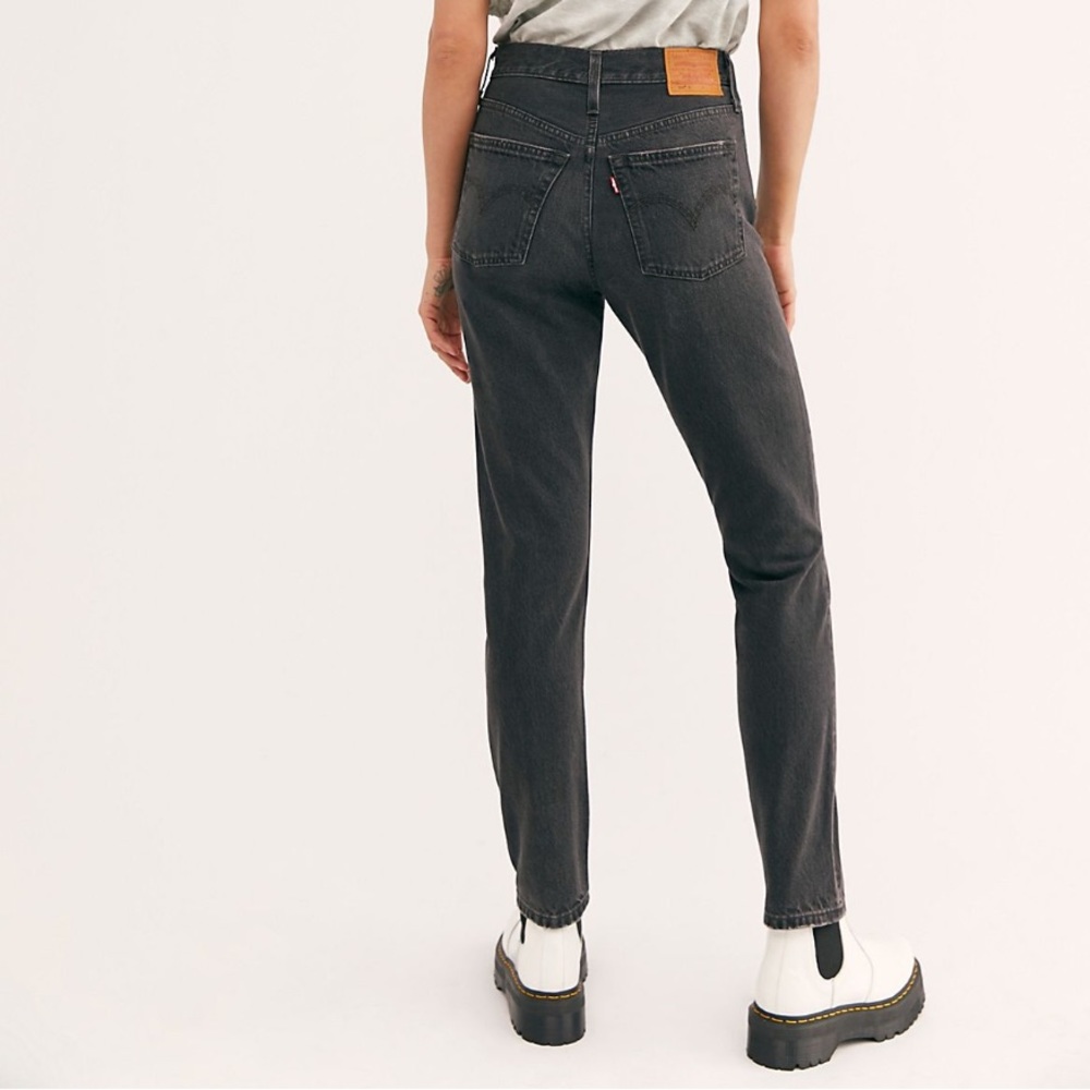 Levi 501 skinny in black mail, size 26 - Picture 3 of 6